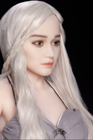 Daenerys Targaryen - hopeahiuksinen seksinukke