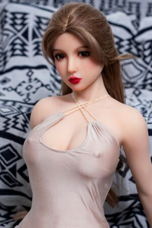Tilly - Realistyczna lalka erotyczna z dużymi piersiami