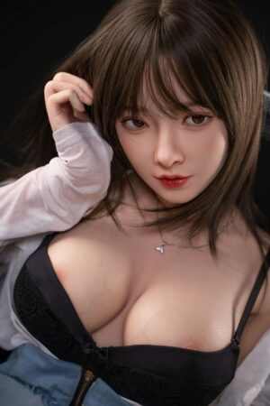 Kaori - koreańska lalka seksu z czarnymi włosami i silikonową główką